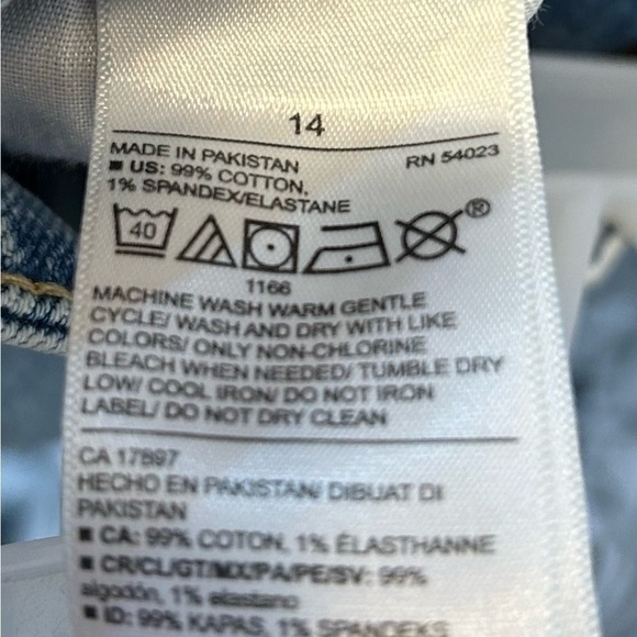 NWT $39.99 OLD NAVY OG Straight High-Rise 3” inseam denim shorts – Sz 14 - Picture 9 of 10